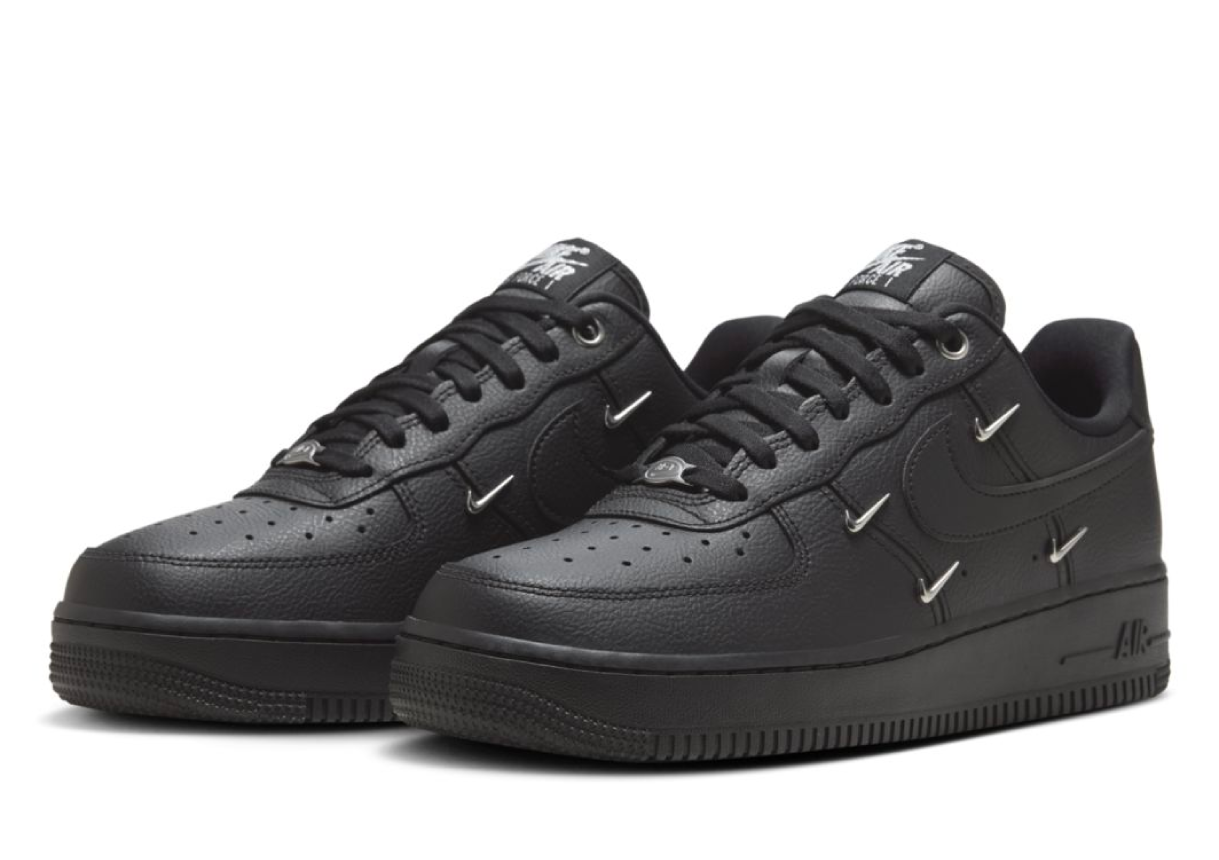 Nike Air Force 1 Low Black Silver Mini Swoosh