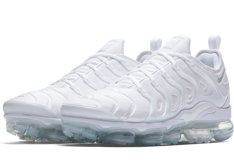 Air vapormax white pair